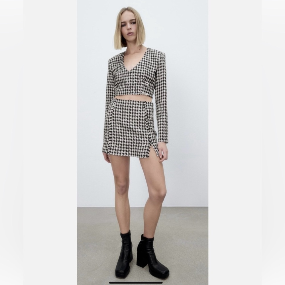✨Clearance✨ NWT Zara Cropped Houndstooth and Crystal Safety Pin Blazer